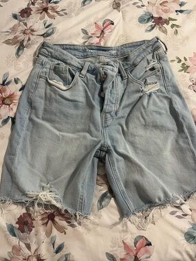 Old Navy Light Wash Distressed Denim Shorts
